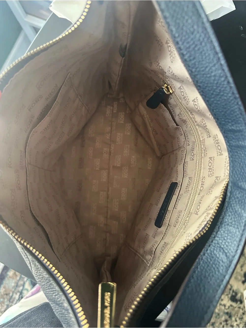 Michael Kors Aria Large Leather Bag in Navy